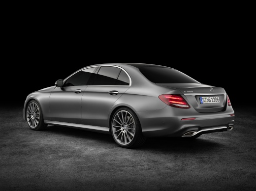Qual � la posizione della batteria sulla Mercedes W213?